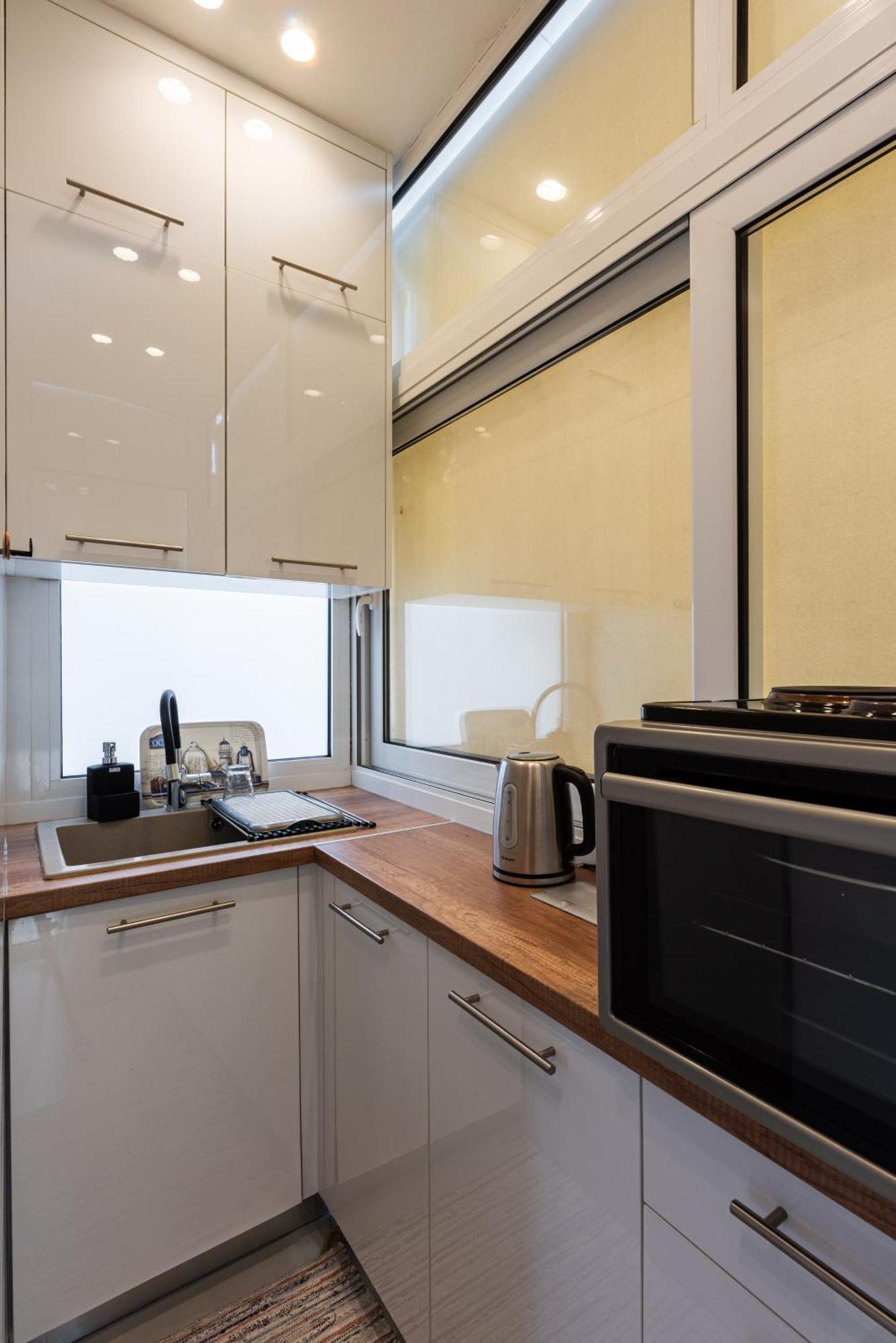 Modern Studio Apartment B Афины Экстерьер фото