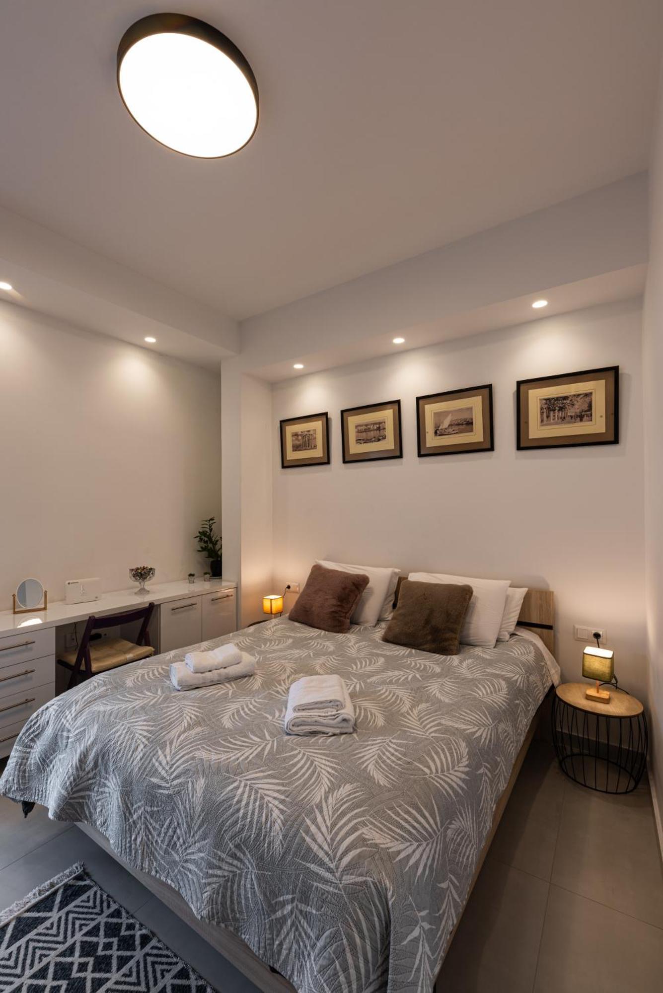 Modern Studio Apartment B Афины Экстерьер фото